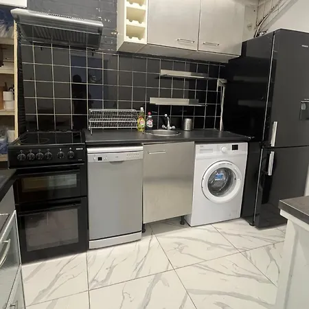 Nifty 2 Bedroom Flat In Goswell Rd London Exterior photo