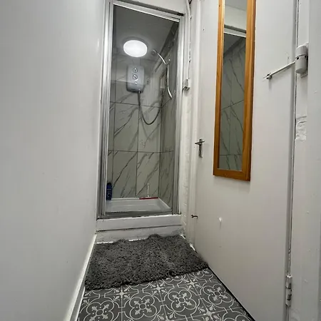 Nifty 2 Bedroom Flat In Goswell Rd London Exterior photo