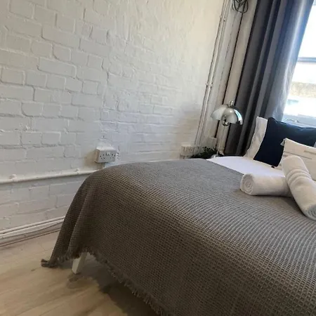 Nifty 2 Bedroom Flat In Goswell Rd London Exterior photo