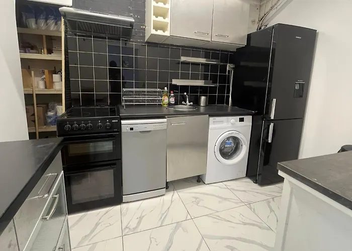 Nifty 2 Bedroom Flat In Goswell Rd