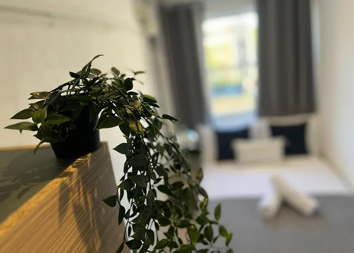 Nifty 2 Bedroom Flat In Goswell Rd
